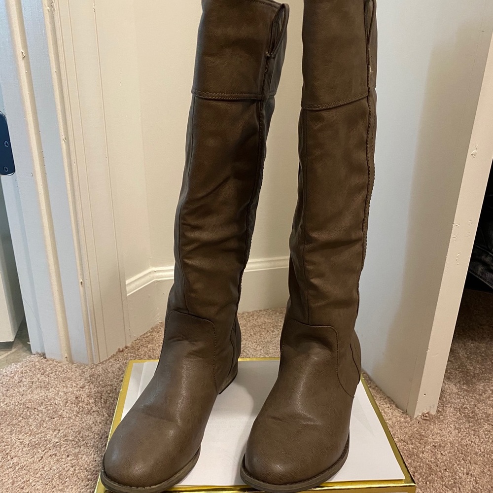 Rampage boots